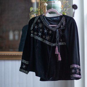 Velvet embroidered veste